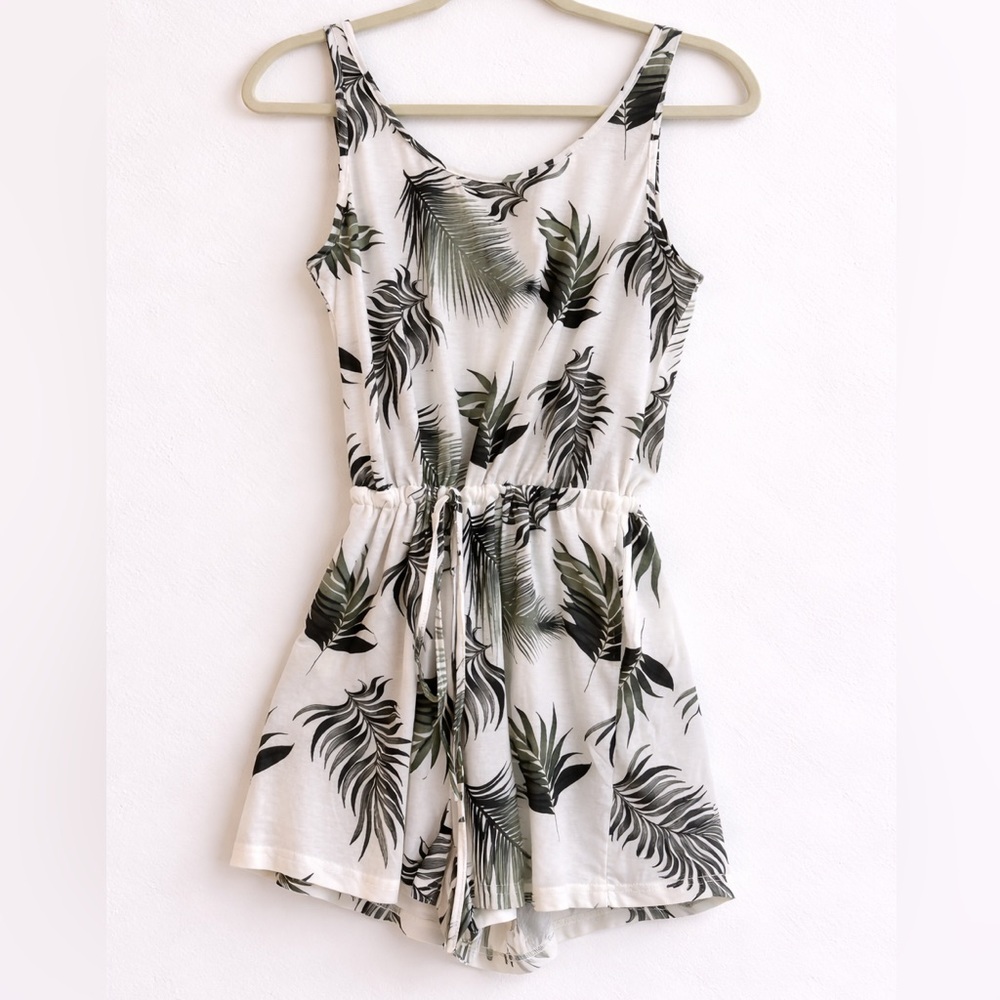 Tropical Leaf Print Romper | Size M | Lightweight Summer Tie-Waist Romper